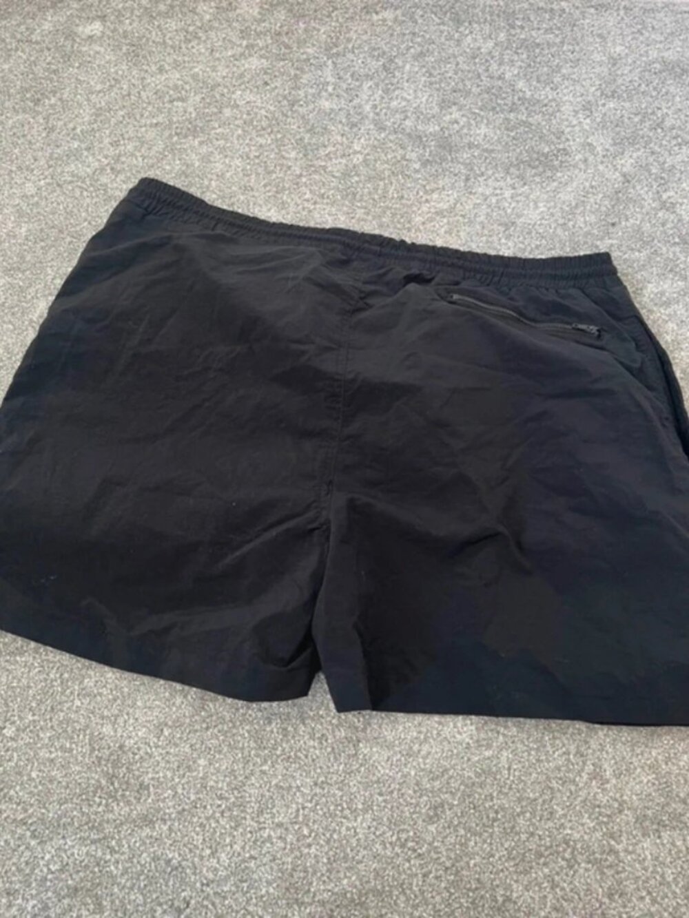 Krakatau shorts size XL - Picture 3 of 5